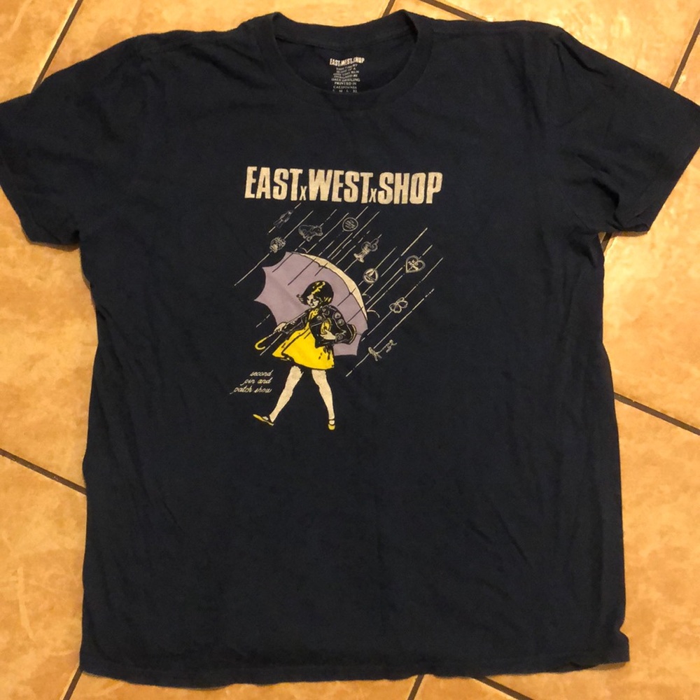 Easy x west shop pin show tee